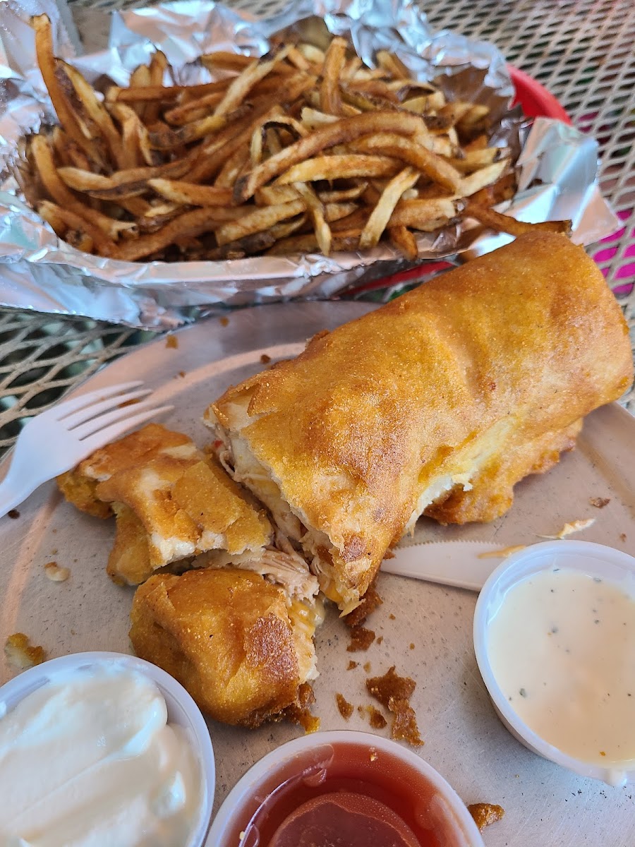 Stray Cat Chimmi Shack